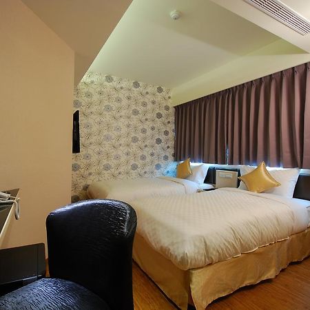 欣欣旅店 Hotel Тайпей Екстериор снимка